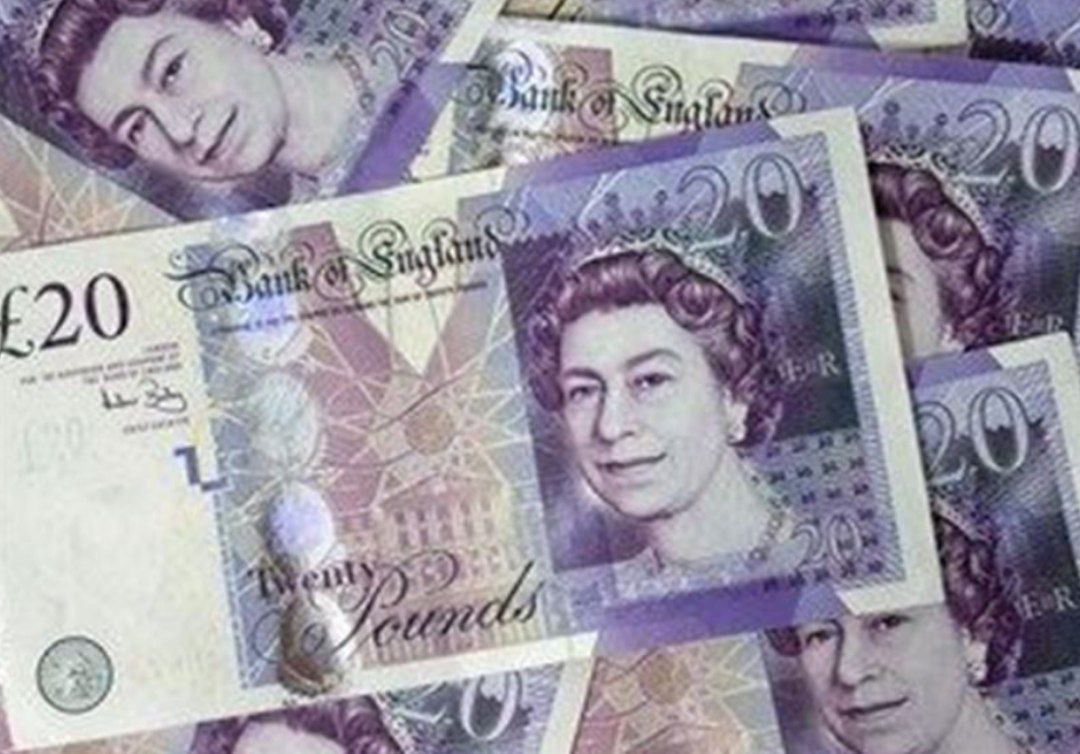 پوند انگلیس سقوط کرد